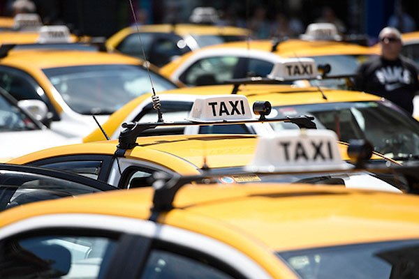 Hoy sorteo para taxis