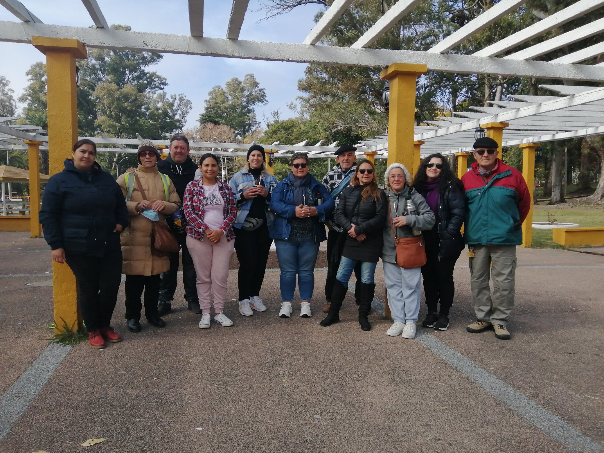 Integrantes de la Feria el Paseo se reunieron en el Rosedal del Prado