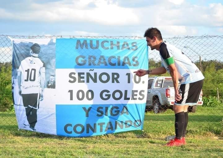 Gustavo Iturburo llegó a los 200 goles