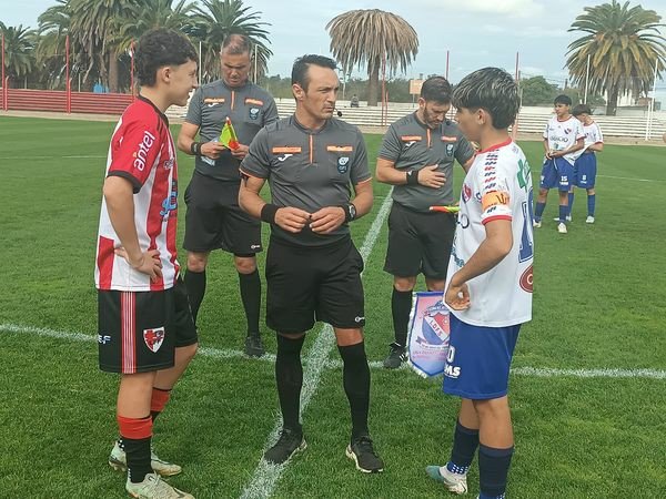 SELECCIONES SUB 15: FLORIDA DERROTO A SORIANO 1-0