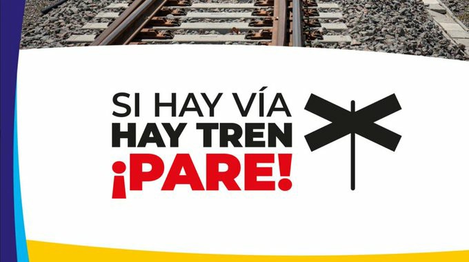 Traslado de locomotoras y vagones del puerto de Montevideo a Paso de los Toros