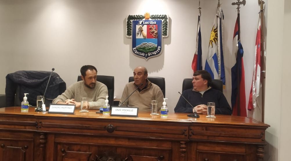 Trabajadores de Conaprole expusieron en la Junta Departamental la situación de la planta de Rivera