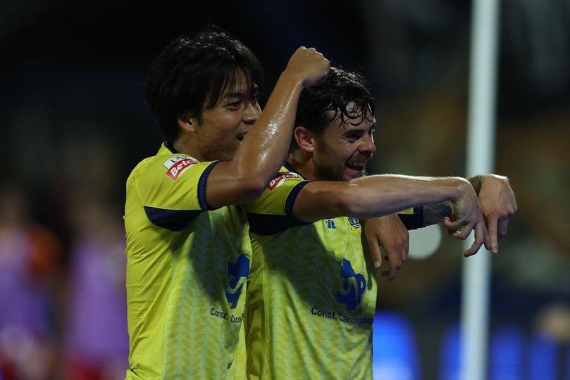 EL FLORIDENSE ALFONSO TREZZA FIGURA Y PICO EN PORTUGAL