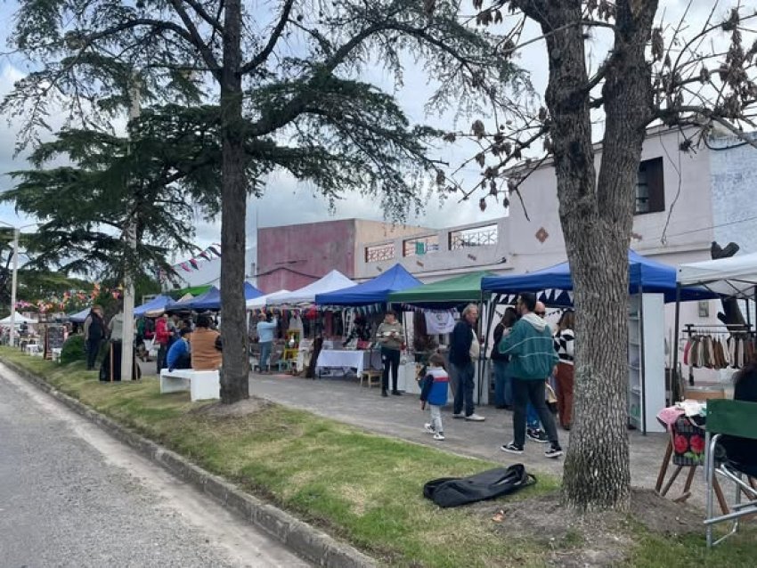 Celebran la Feria Primaveral de artesanos y emprendedores