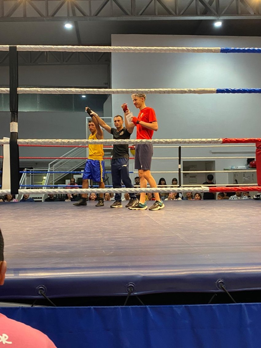 Boxeadores locales participaron en exhibición interdepartamental de deportes de combate