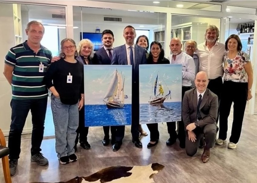 Mauricio Borgarelli donó obras sobre el Capitán Miranda al Consulado de Uruguay en Río de Janeiro