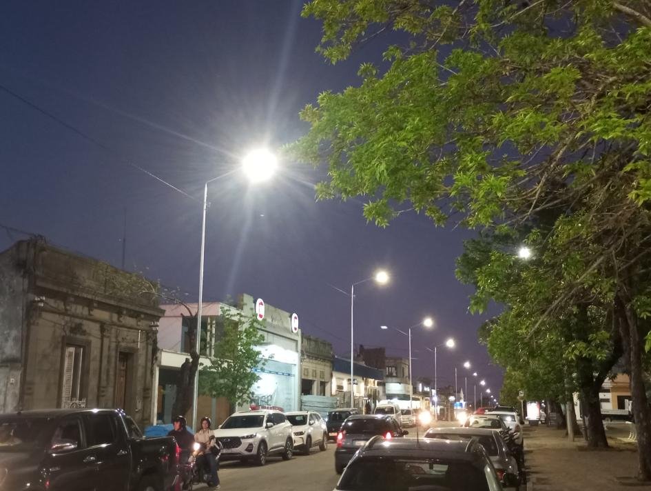 Recambio de tendido eléctrico para mejorar el alumbrado en Florida