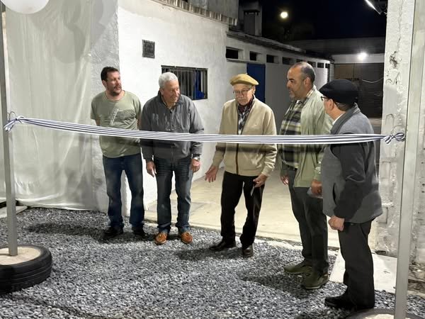 El Club Atlético VELSEN en su aniversario Nº 85 presenta su nuevo espacio Polideportivo y Cultural.