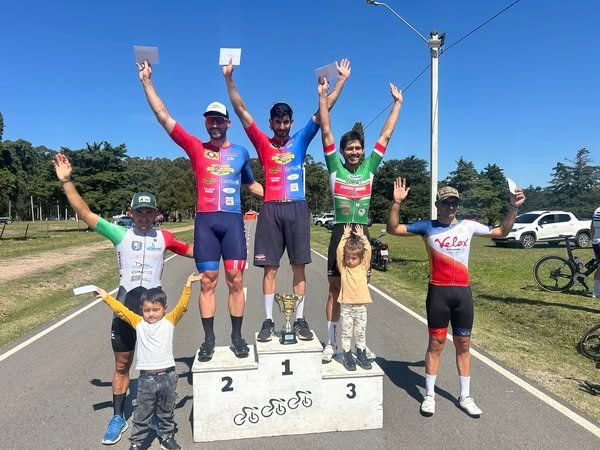 Santiago Pérez ganó Apertura Centro Sur en Durazno