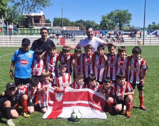 LA GENERACION 2016 (CHATITAS) DE FLORIDA JUGO EN DURAZNO