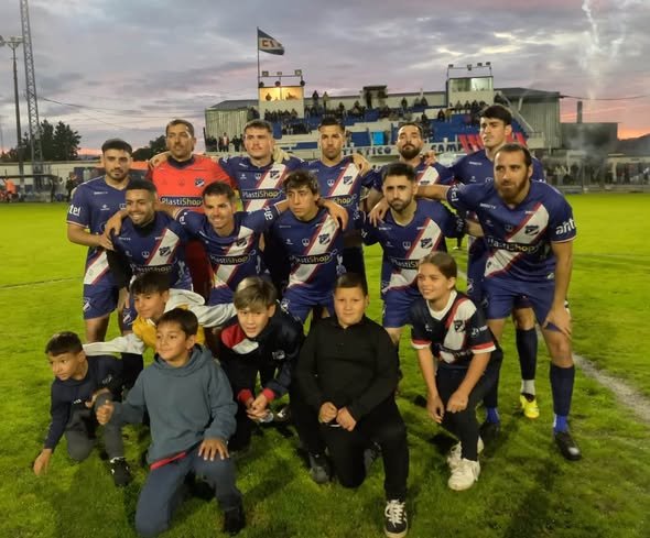 CAMPANA VOLVIÓ A GANARLE A SAN LORENZO 3 A 1 y DEFINIRÁ EL GANADOR DEL AÑO CON UNIVERSAL.