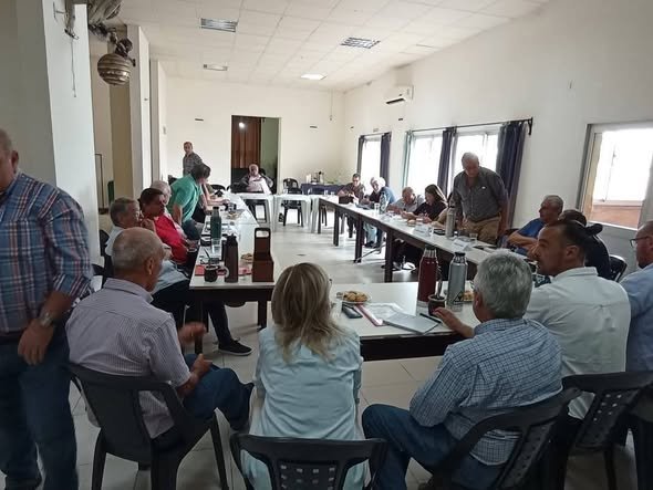 CONFEDERACIÓN DEL ESTE – EN MELO –